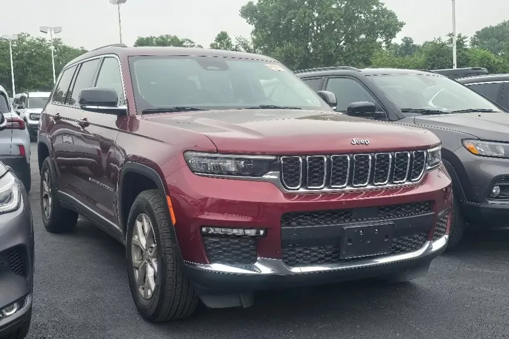2021 Jeep Grand Cherokee Limited photo 1