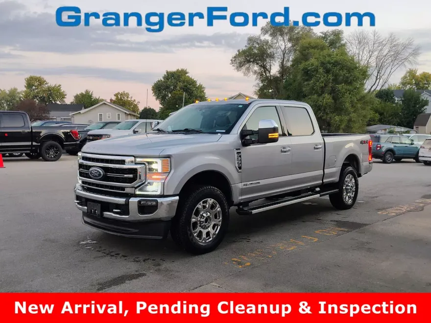 2022 Ford F-350 Lariat photo 1