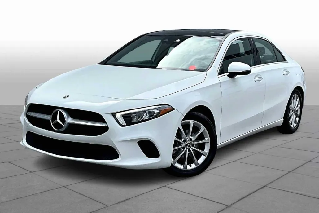 2019 Mercedes Benz A 220 photo 1