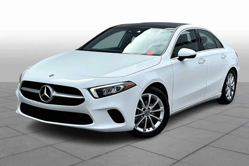 2019 Mercedes Benz A 220 photo 1