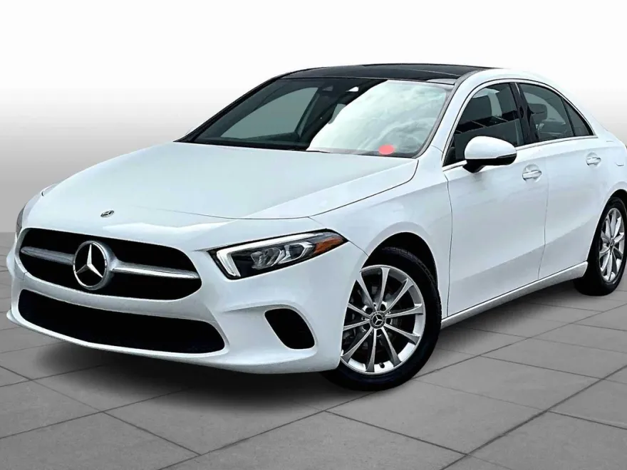 2019 Mercedes Benz A 220 photo 1