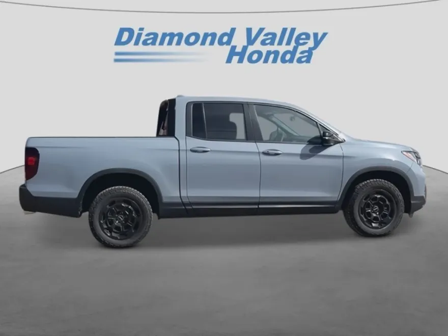 2025 Honda Ridgeline TrailSport photo 1