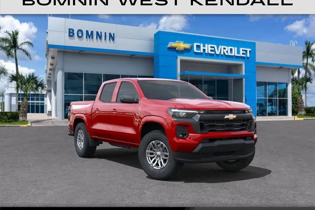 2025 Chevrolet Colorado Work Truck LT photo 1