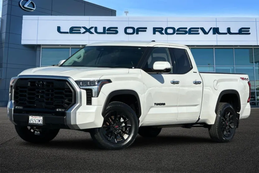 2022 Toyota Tundra Limited photo 1