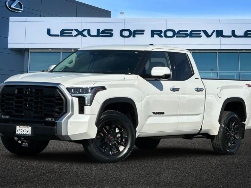 2022 Toyota Tundra Limited photo 1