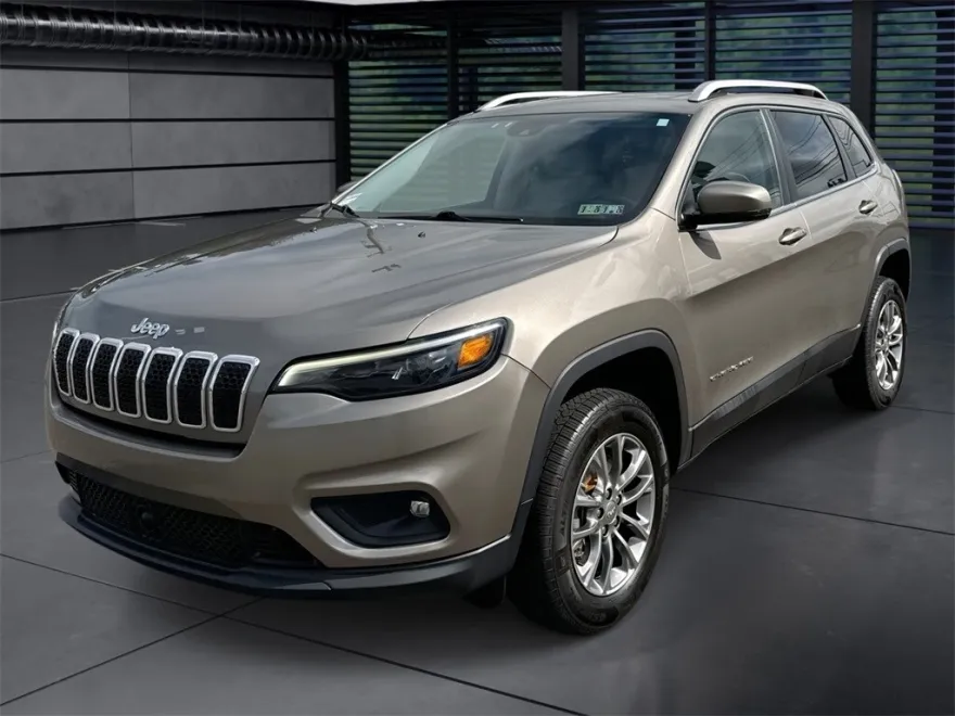 2021 Jeep Cherokee Latitude Lux photo 1