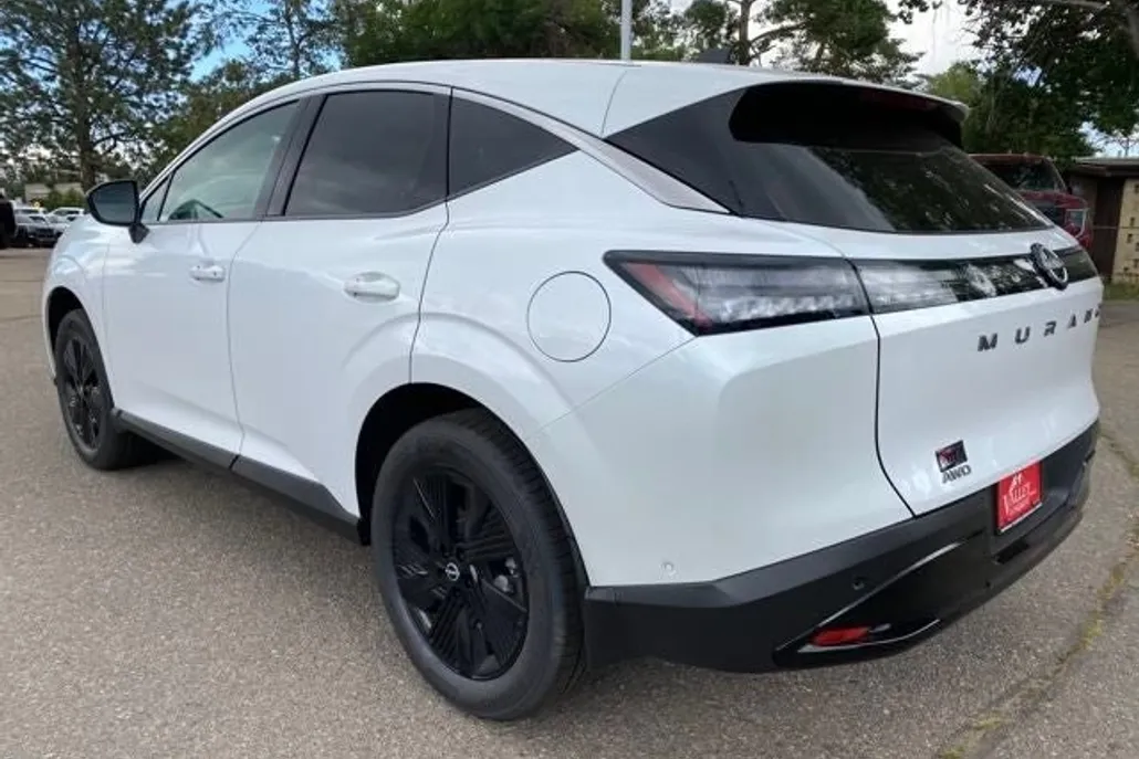 2025 Nissan Murano SV photo 1