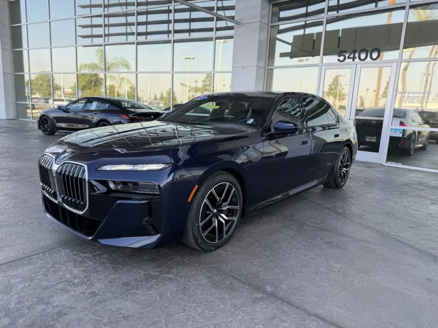 2023 Bmw 760i xDrive photo 1