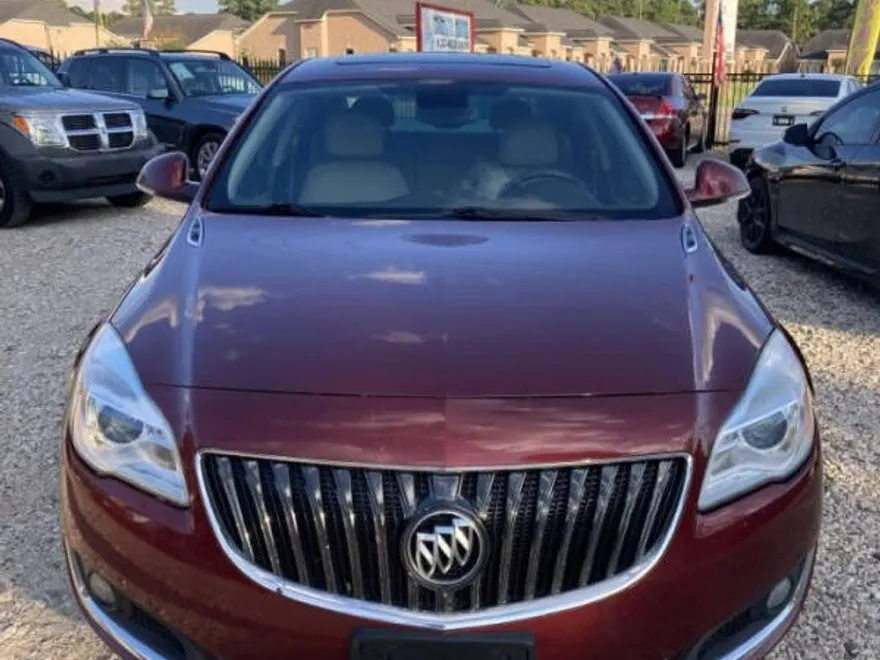 2016 Buick Regal Base photo 1