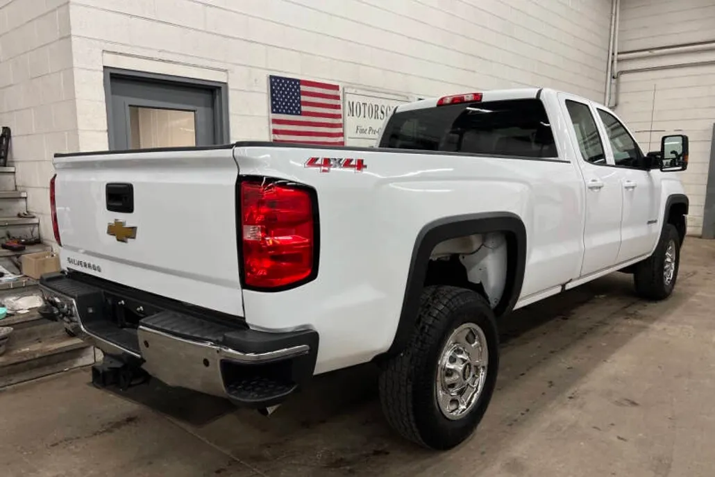 2018 Chevrolet Silverado 2500HD Work Truck photo 1