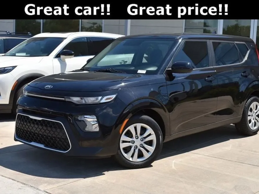 2020 Kia Soul LX photo 1
