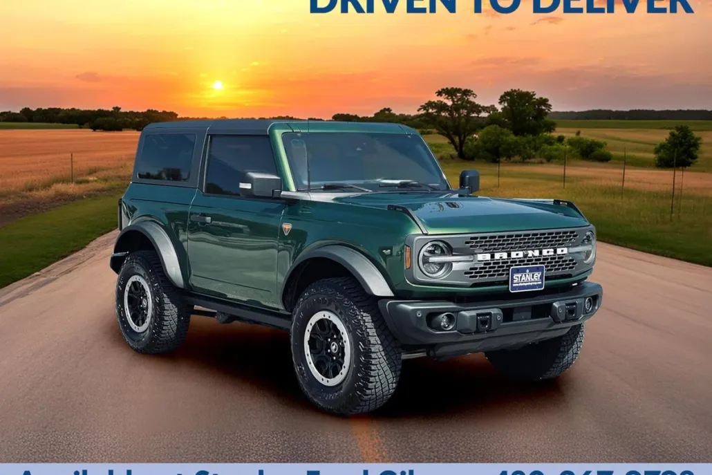 2023 Ford Bronco Badlands photo 1