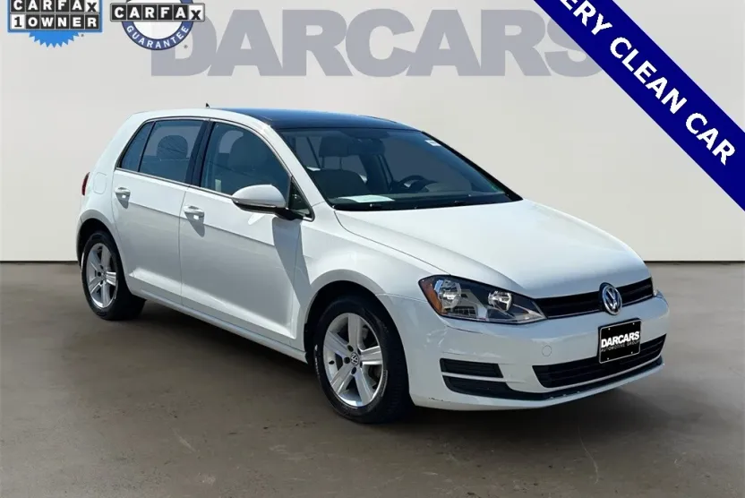 2017 Volkswagen Golf TSI S photo 1
