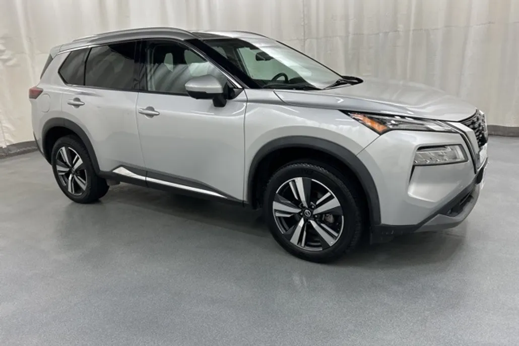 2021 Nissan Rogue SL photo 1