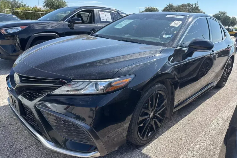 2021 Toyota Camry XSE photo 1