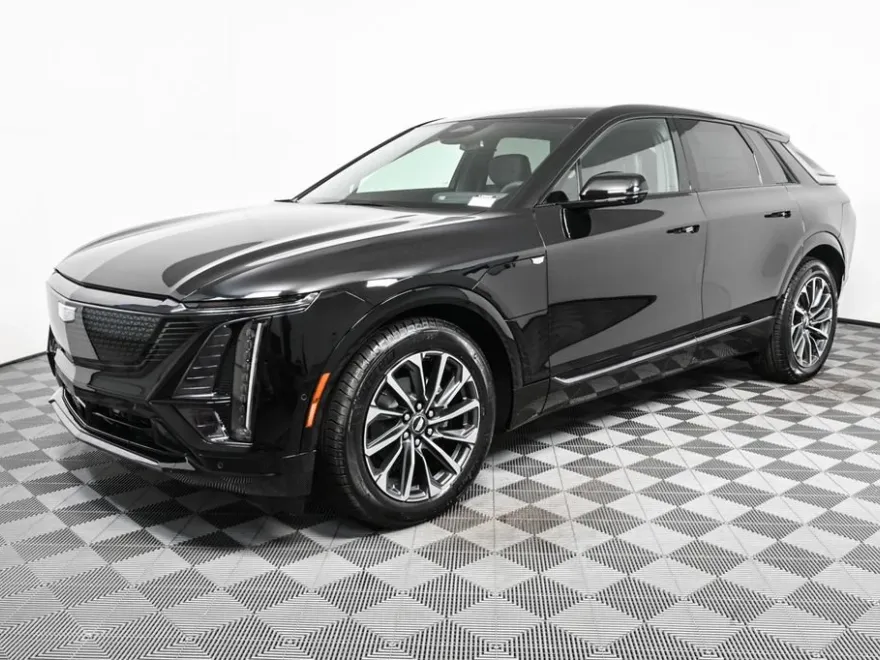 2026 Cadillac Lyriq Sport photo 1
