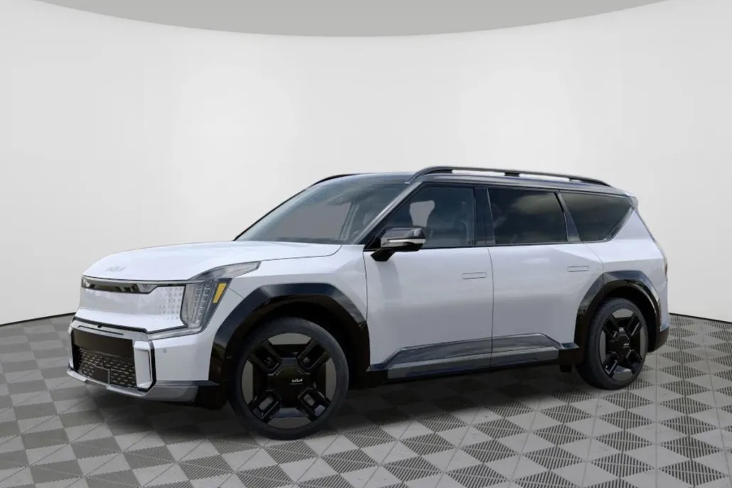 2026 Kia EV9 GT-Line photo 1