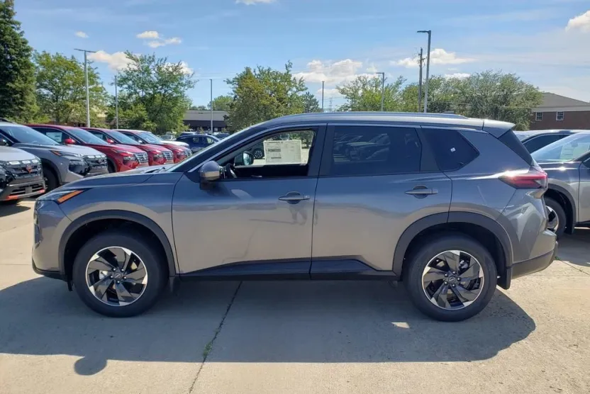 2026 Nissan Rogue SV photo 1