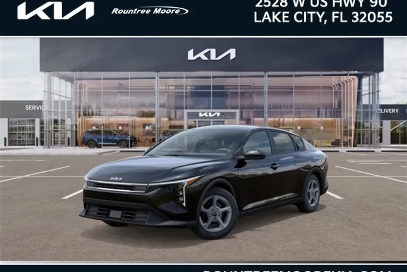 2025 Kia K4 LXS photo 1