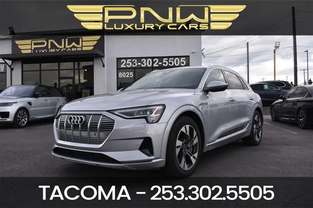 2022 Audi e-tron Premium photo 1