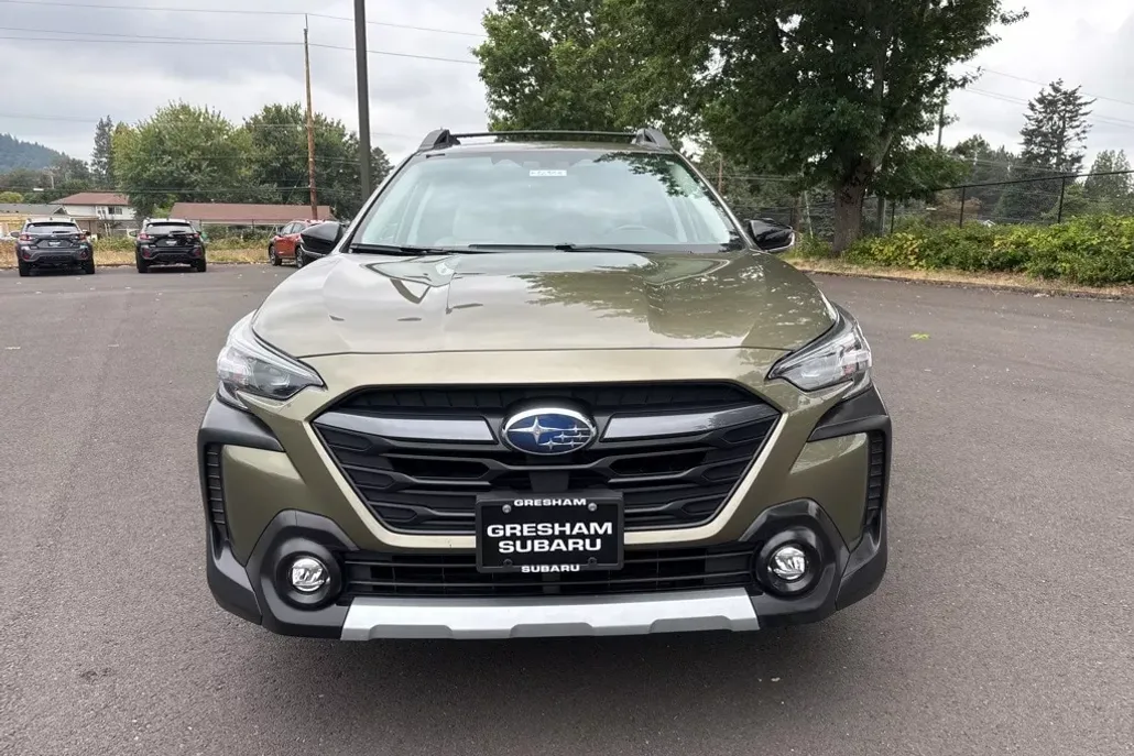 2023 Subaru Outback Limited photo 1