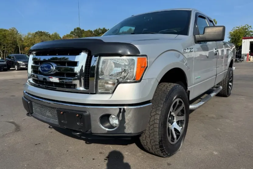 2012 Ford F-150 XLT photo 1