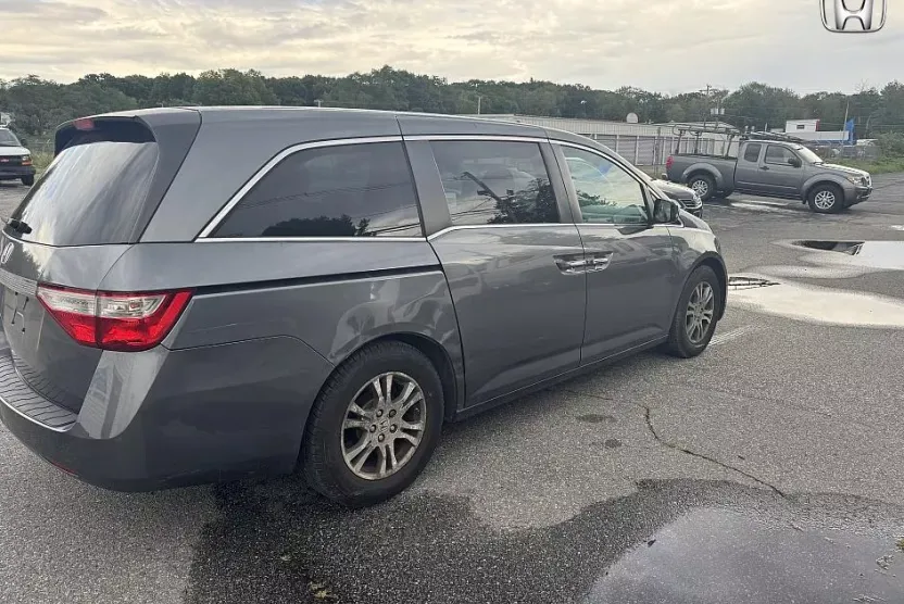 2012 Honda Odyssey EX-L photo 1