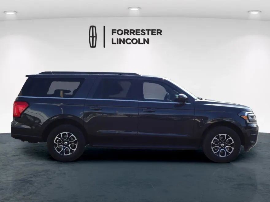 2024 Ford Expedition MAX XLT photo 1