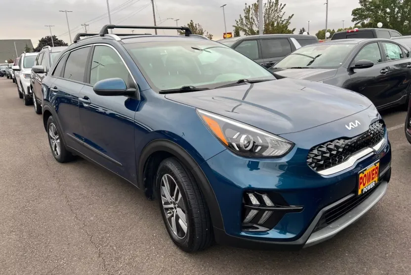 2022 Kia Niro Plug-In Hybrid LXS photo 1