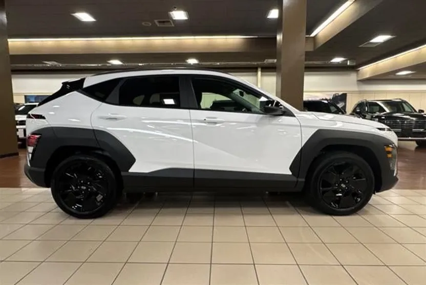 2026 Hyundai Kona SEL photo 1
