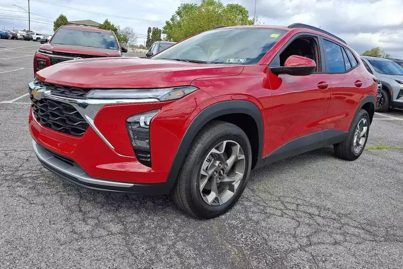 2026 Chevrolet Trax LT photo 1