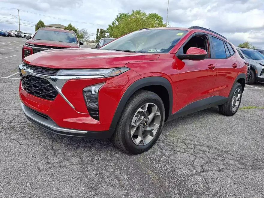 2026 Chevrolet Trax LT photo 1