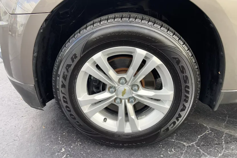 2012 Chevrolet Equinox photo 1