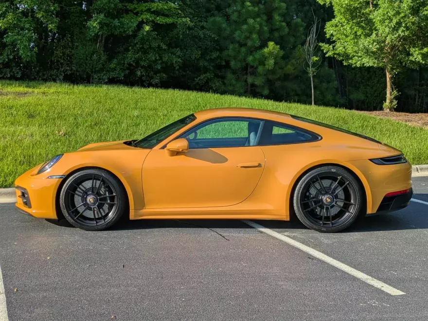 2022 Porsche 911 GTS photo 1