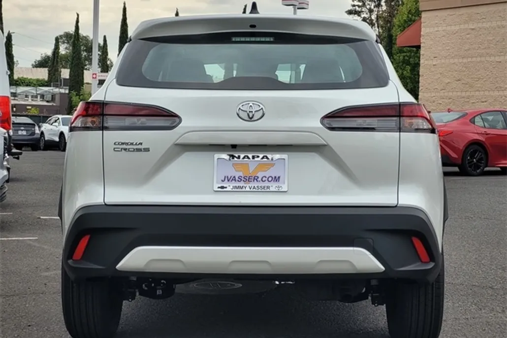 2026 Toyota Corolla Cross L photo 1