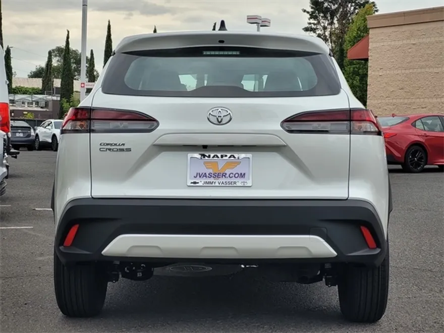 2026 Toyota Corolla Cross L photo 1