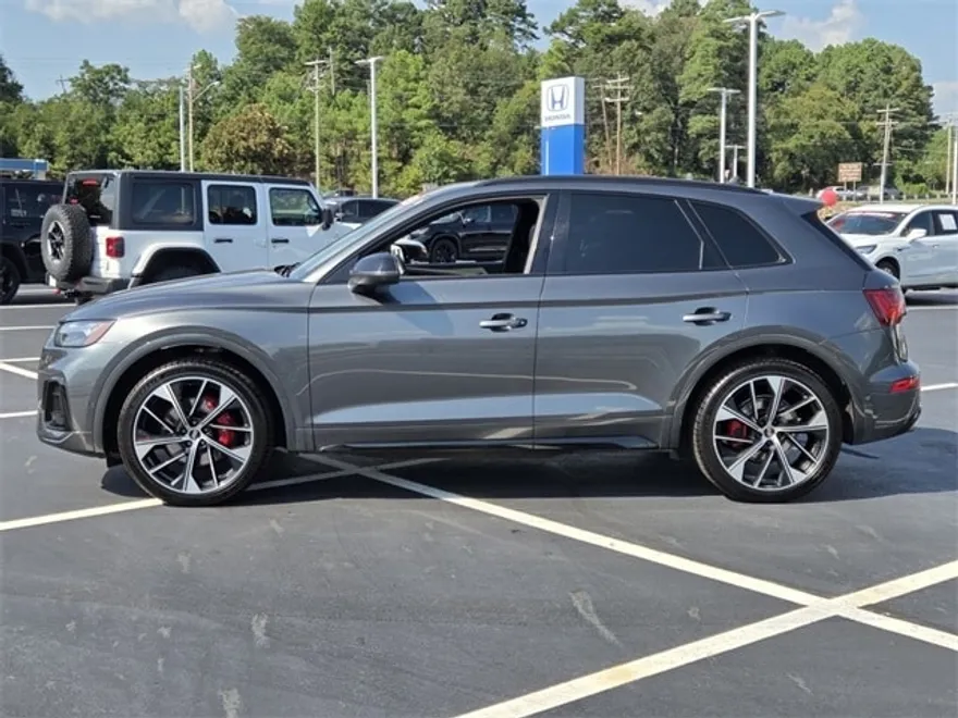 2023 Audi SQ5 Premium photo 1