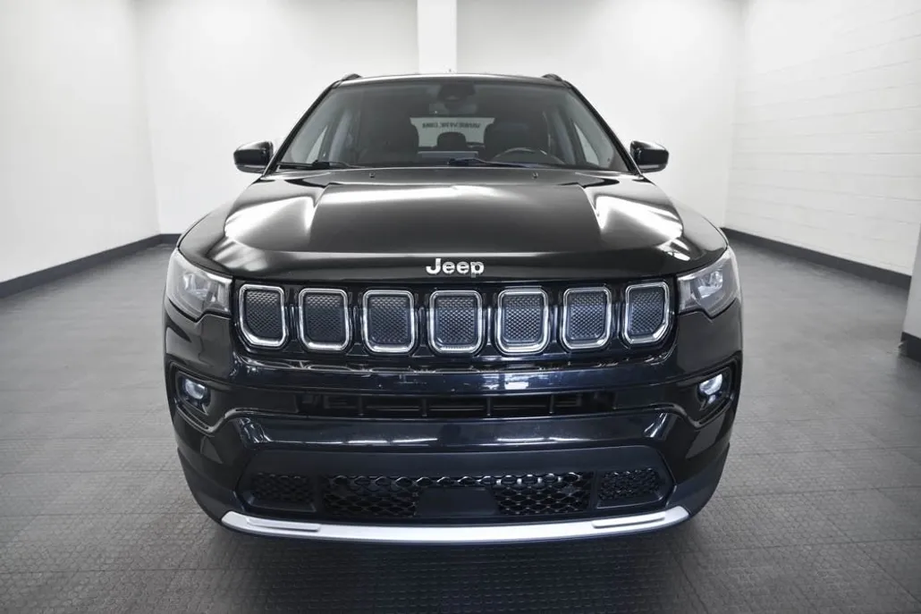 2022 Jeep Compass Limited photo 1