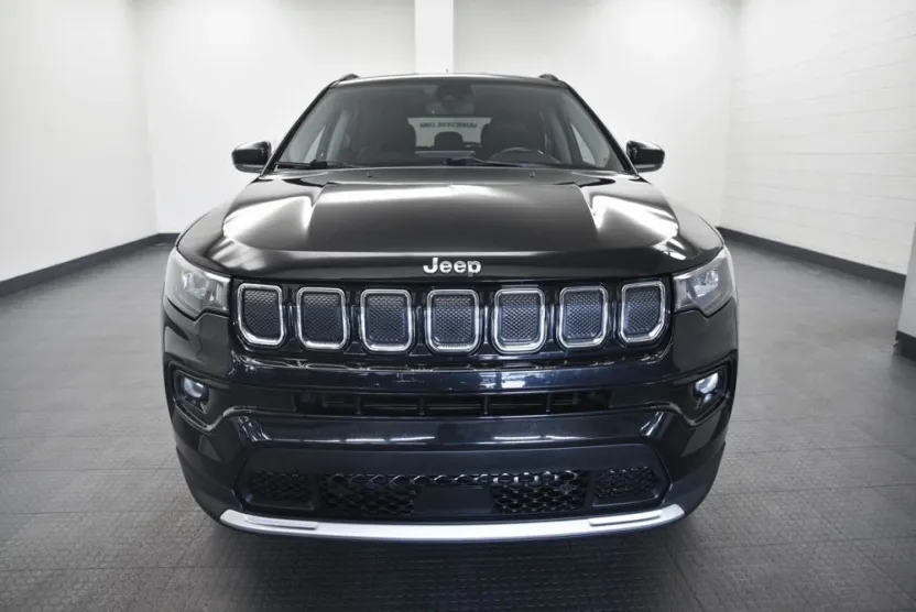 2022 Jeep Compass Limited photo 1