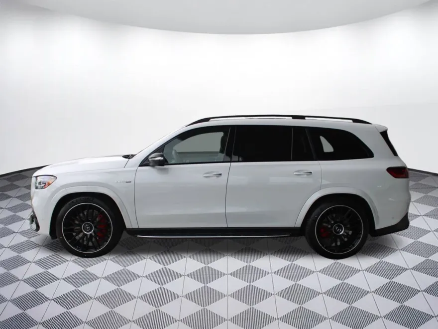 2026 Mercedes Benz GLS AMG 63 4MATIC photo 1