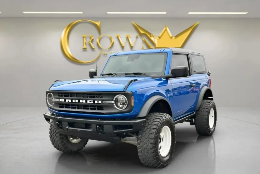 2023 Ford Bronco Black Diamond photo 1