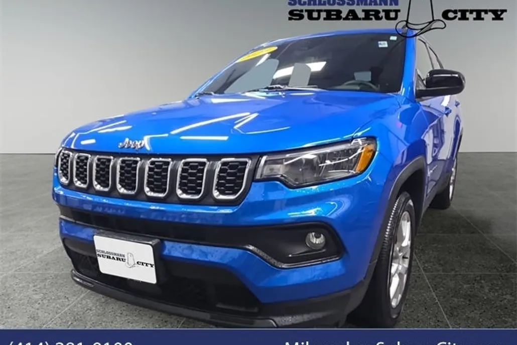 2024 Jeep Compass Latitude Lux photo 1