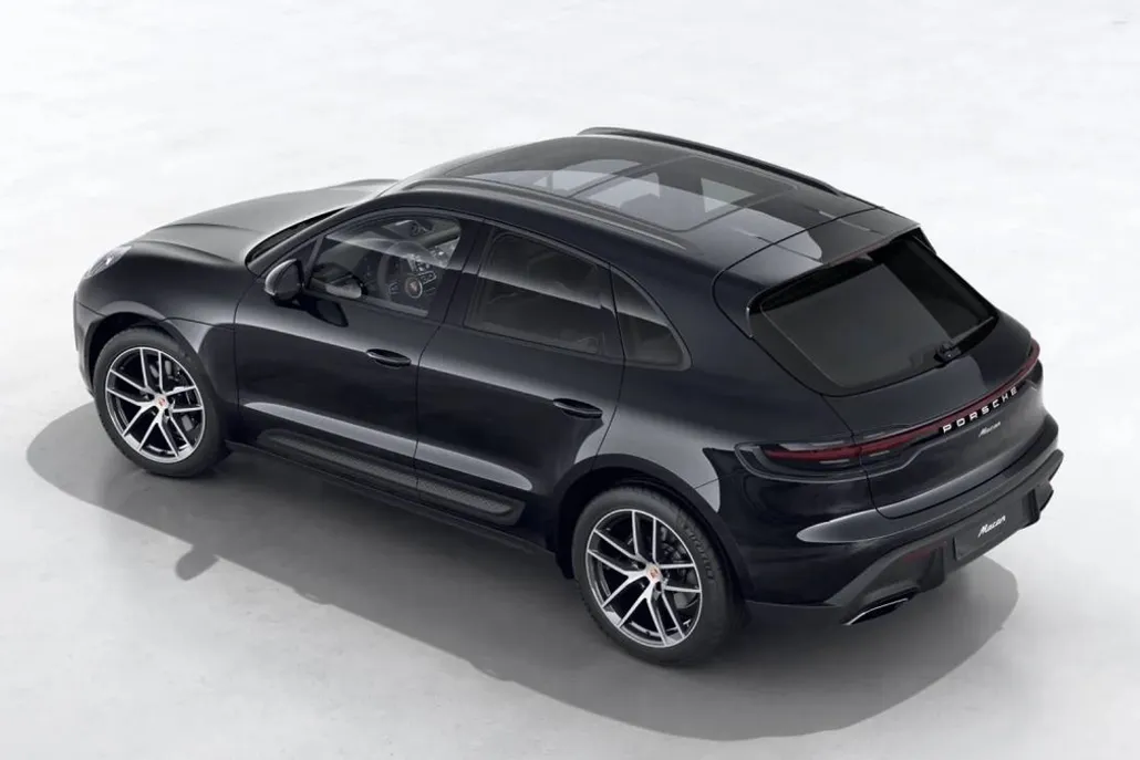 2026 Porsche Macan T photo 1