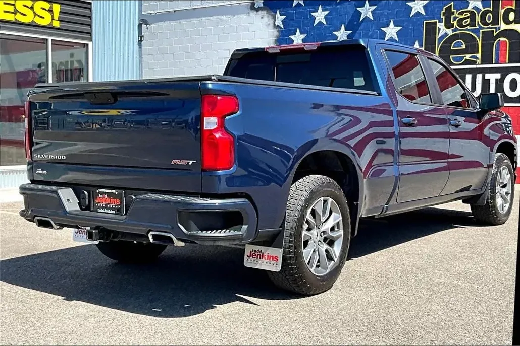 2021 Chevrolet Silverado RST photo 1