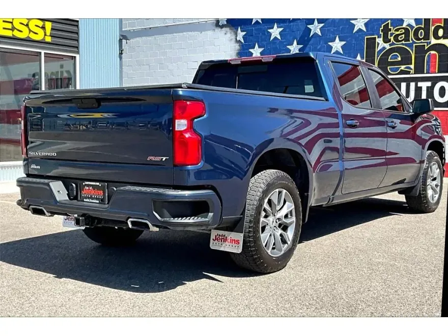 2021 Chevrolet Silverado RST photo 1