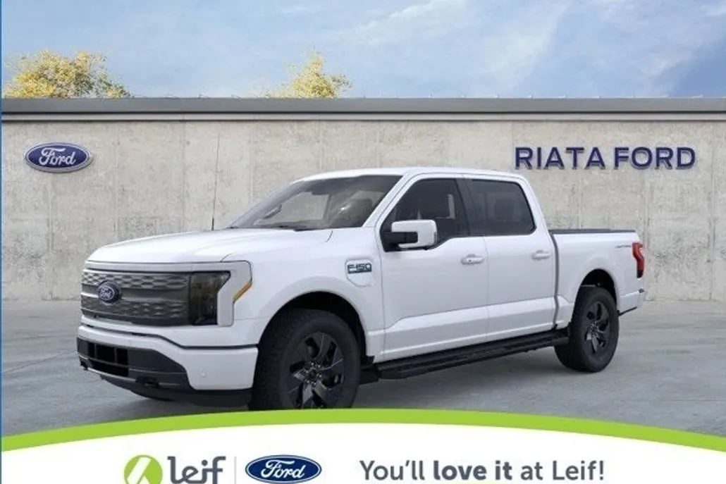 2025 Ford F-150 Lightning Lariat photo 1