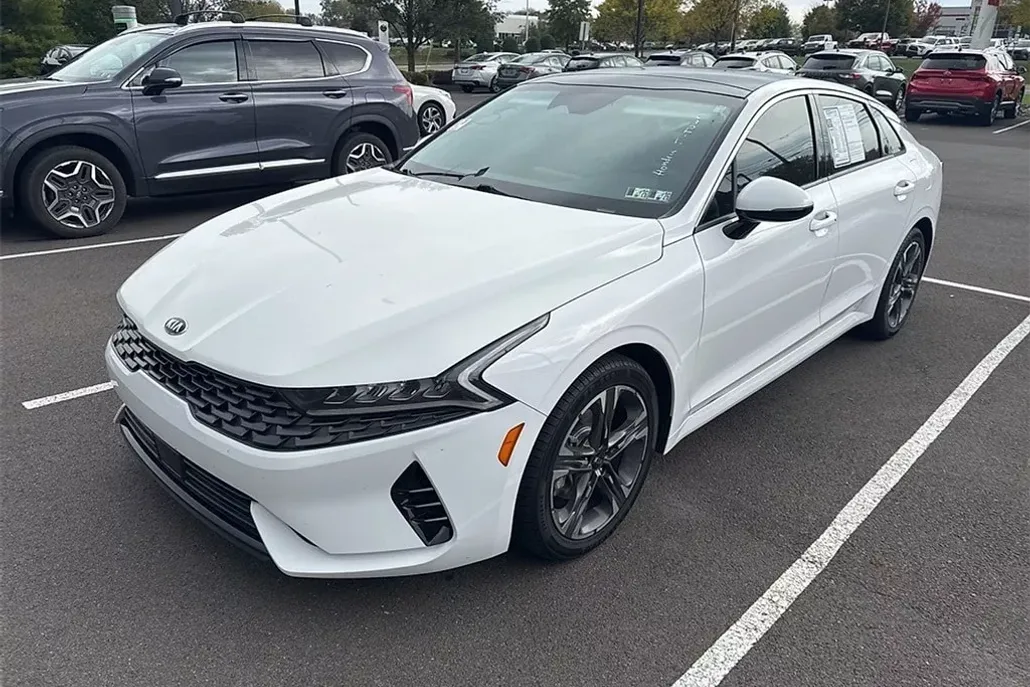 2021 Kia K5 EX photo 1