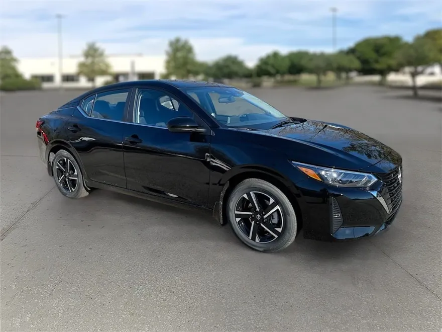 2025 Nissan Sentra SV photo 1