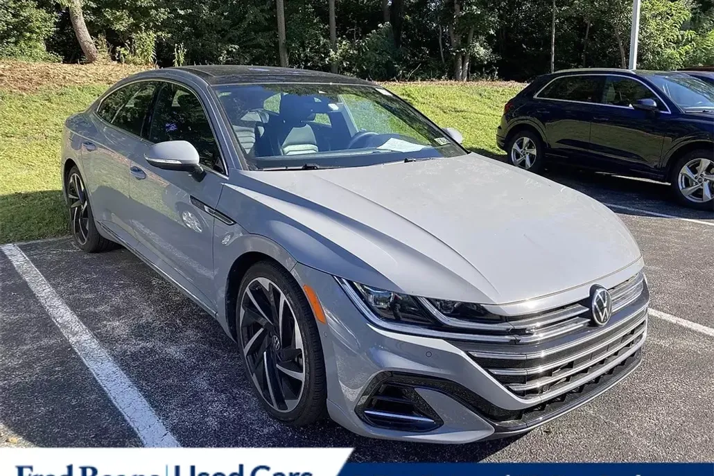 2023 Volkswagen Arteon SEL Premium R-Line photo 1