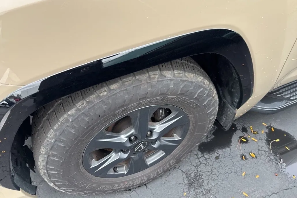 2025 Lexus LX photo 1
